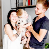 犬は家族の一員！溺愛する飼い主の増加と変化する人間と犬との関係