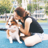 犬が抱っこから逃げるのは当然!でも対策すれば大丈夫!